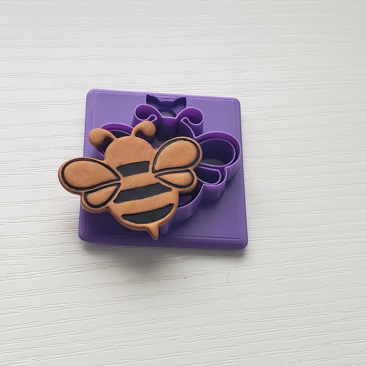 Bee Clay Cutter - STL AND 3MF Digital File Download **Commercial License Included**