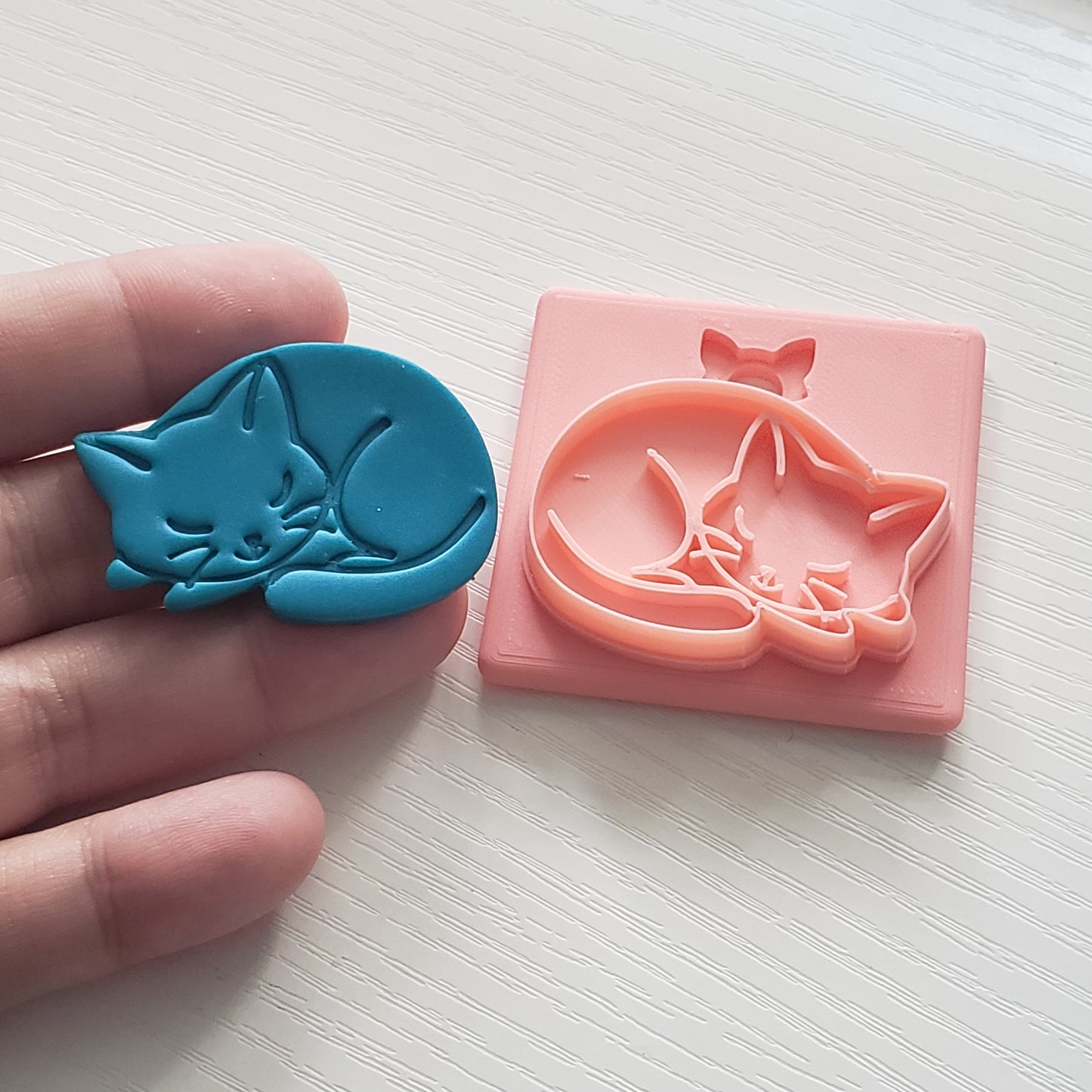 Sleeping Kitty 2 Clay Cutter - STL AND 3MF Digital File Download **Commercial License Included**