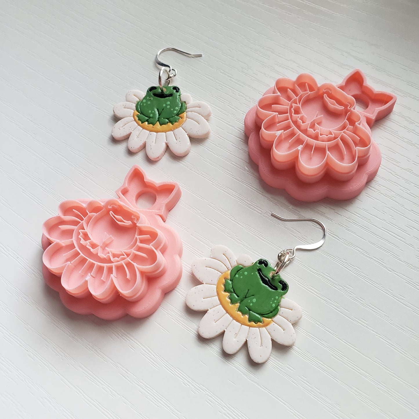 Frog On A Flower Clay Cutter - STL AND 3MF Digital File Download **Commercial License Included**