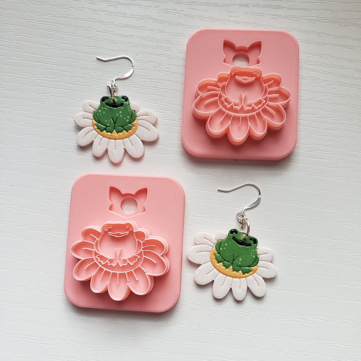 Frog On A Flower Clay Cutter - STL AND 3MF Digital File Download **Commercial License Included**