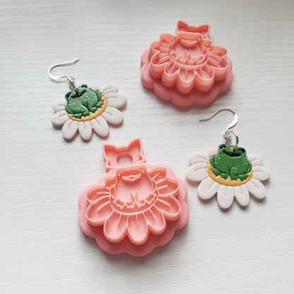 Frog On A Flower Clay Cutter - STL AND 3MF Digital File Download **Commercial License Included**